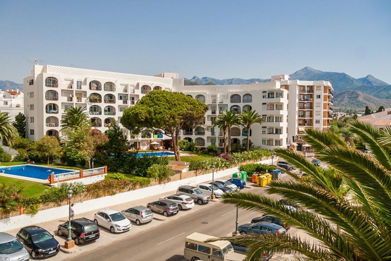 Carabeo Rocamar Nerja Apartment Bagian luar foto