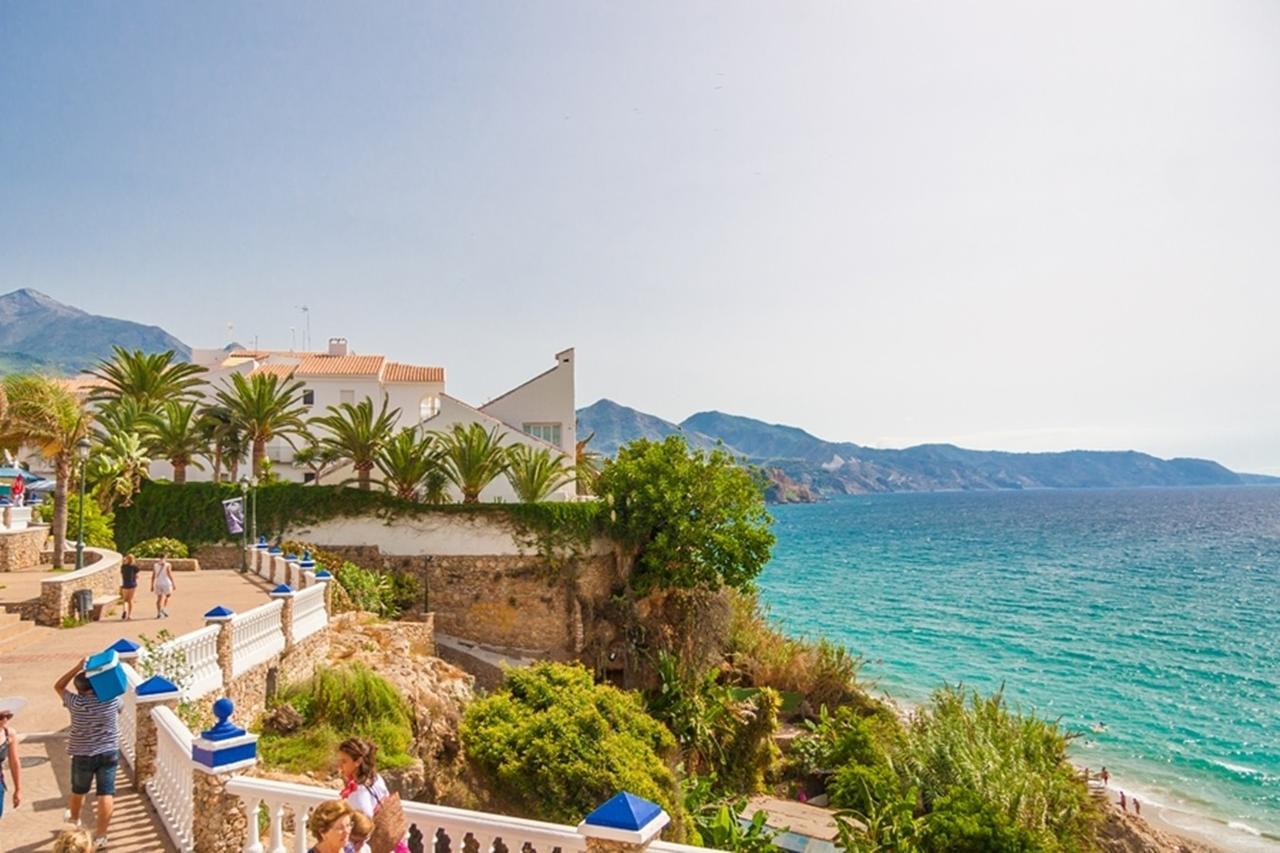 Carabeo Rocamar Nerja Apartment Bagian luar foto